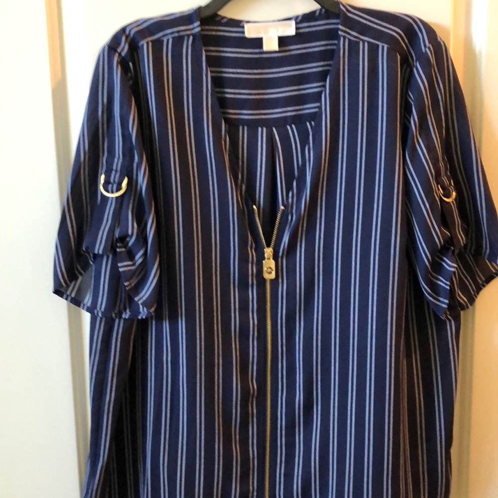 Navy blue striped, zipper front top